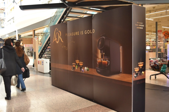 Display Reuse AUCHAN LUXEMBOURG JDE Peets 01